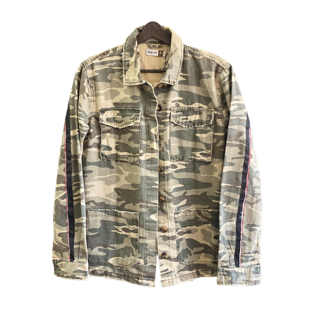 Chaqueta Camo Verde | 70 x 7 Forgive Matthew 18:22