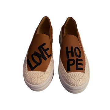 3x7 True Joy Woman EMBRO Shoes Camel LOVE/HOPE